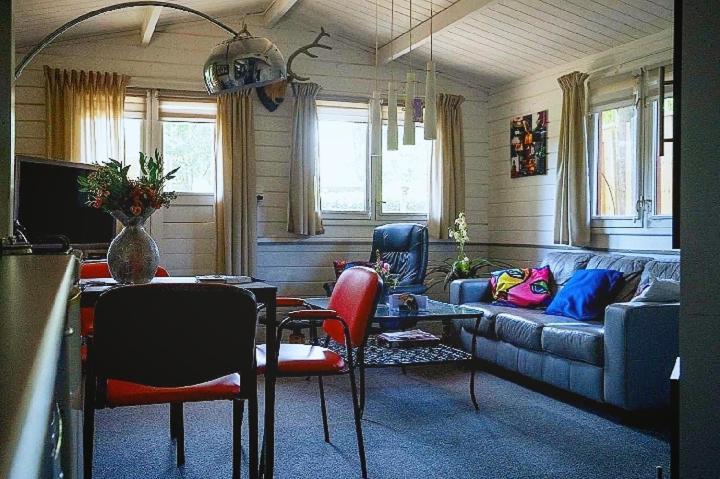 Op Rustig Park In De Chalet Putten